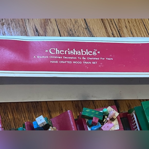 Vintage Cherishables Wooden Santa Train Set 1980’s - Picture 2 of 5